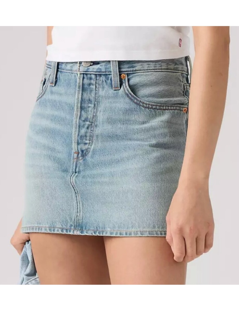 Levi’s Icon Denim Skirt
